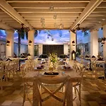 Blue Moon Hotel 
